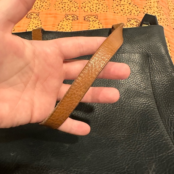 Madewell zip top medium transport tote - black and brown leather - Picture 6 of 13